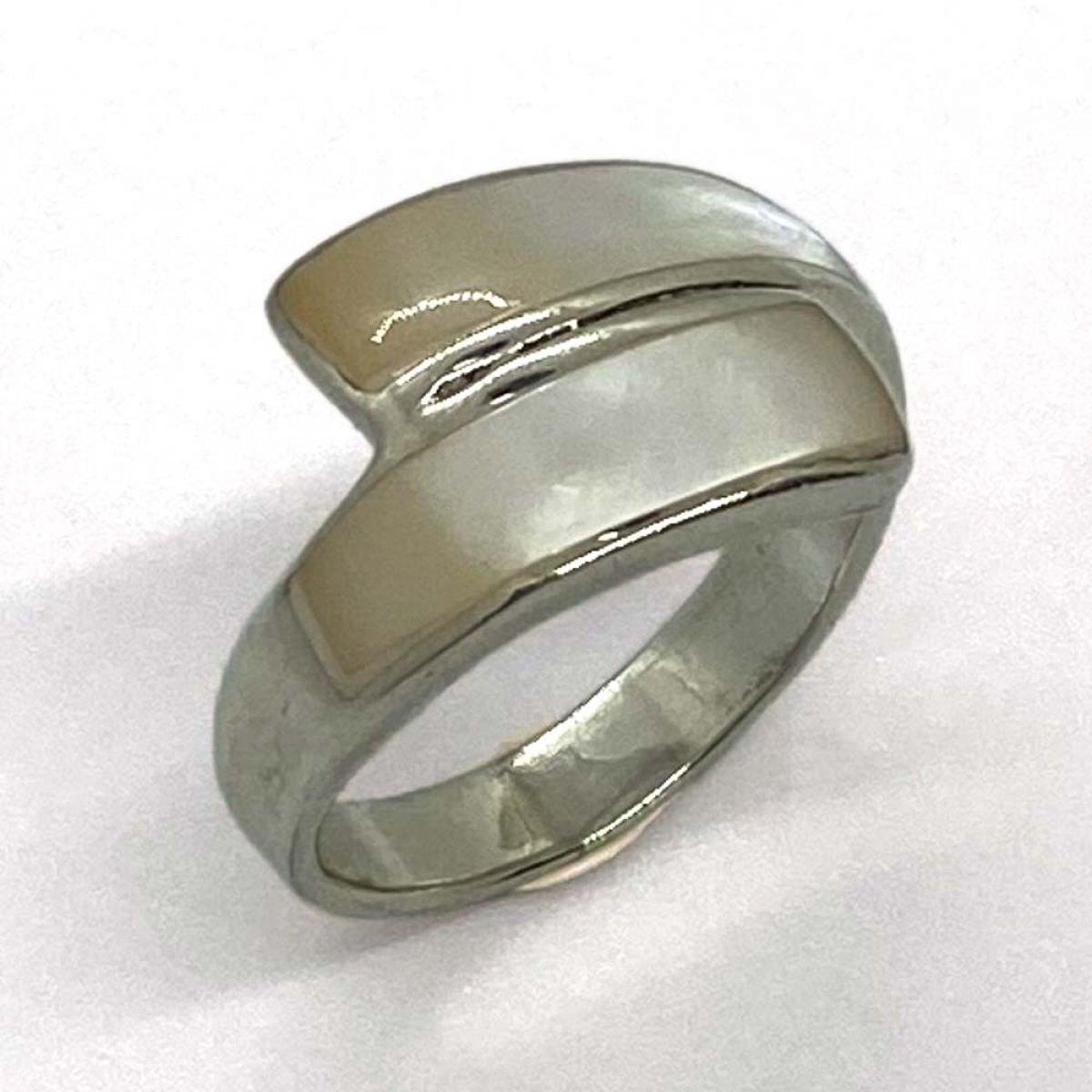 Srebrni prsten - mliječni kamen