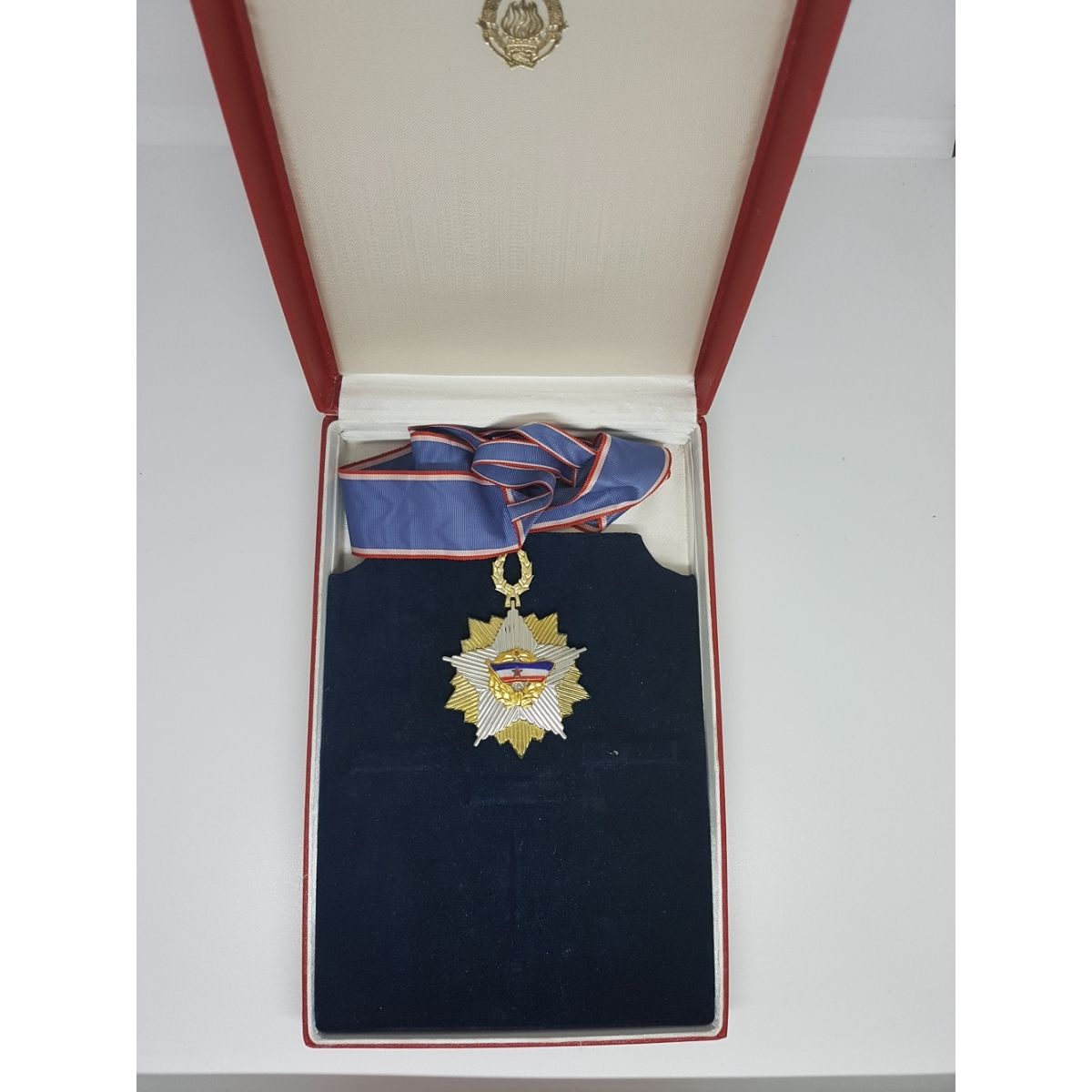 Orden Jugoslavenske Zastave sa zlatnim vencem