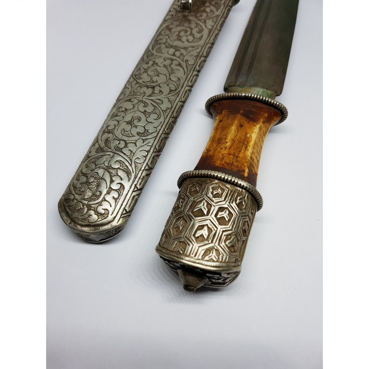 Stari antikni nož-Srebro
