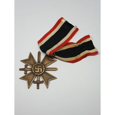 Njemačka-Križ za vojne zasluge s mačevima 1939.-2.svjetski rat
