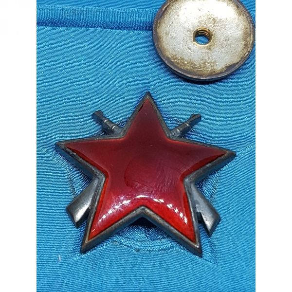 Jugoslavija-Zvijezda sa puškama 3. red